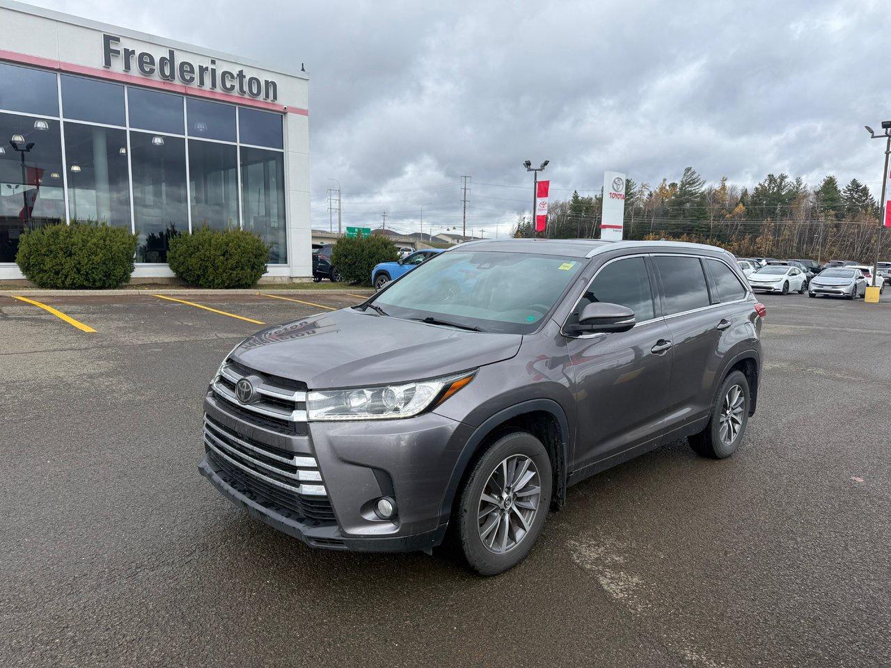 Used 2019 Toyota Highlander XLE for sale in Fredericton, NB