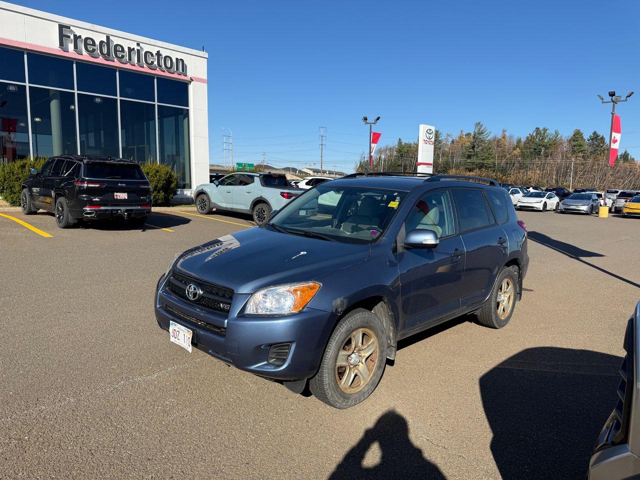 2012 Toyota RAV4 BASE Photo0