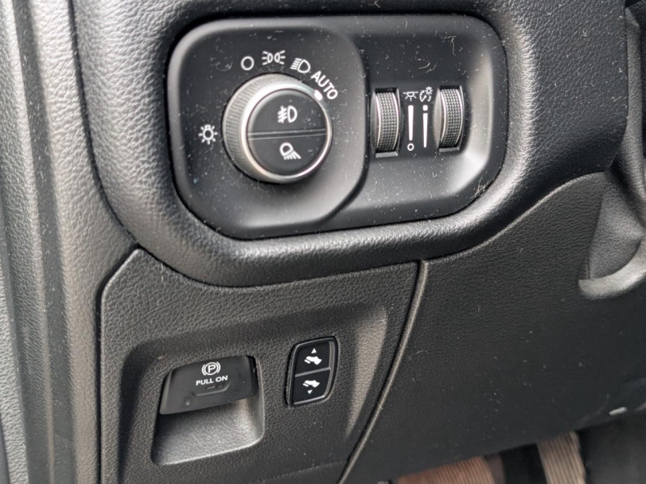 2019 RAM 1500 SPORT Photo