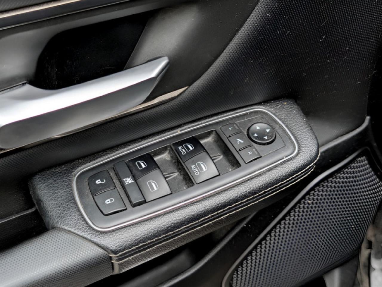 2019 RAM 1500 Sport  **16 SERVICE RECORDS - CLEAN CARFAX** Photo