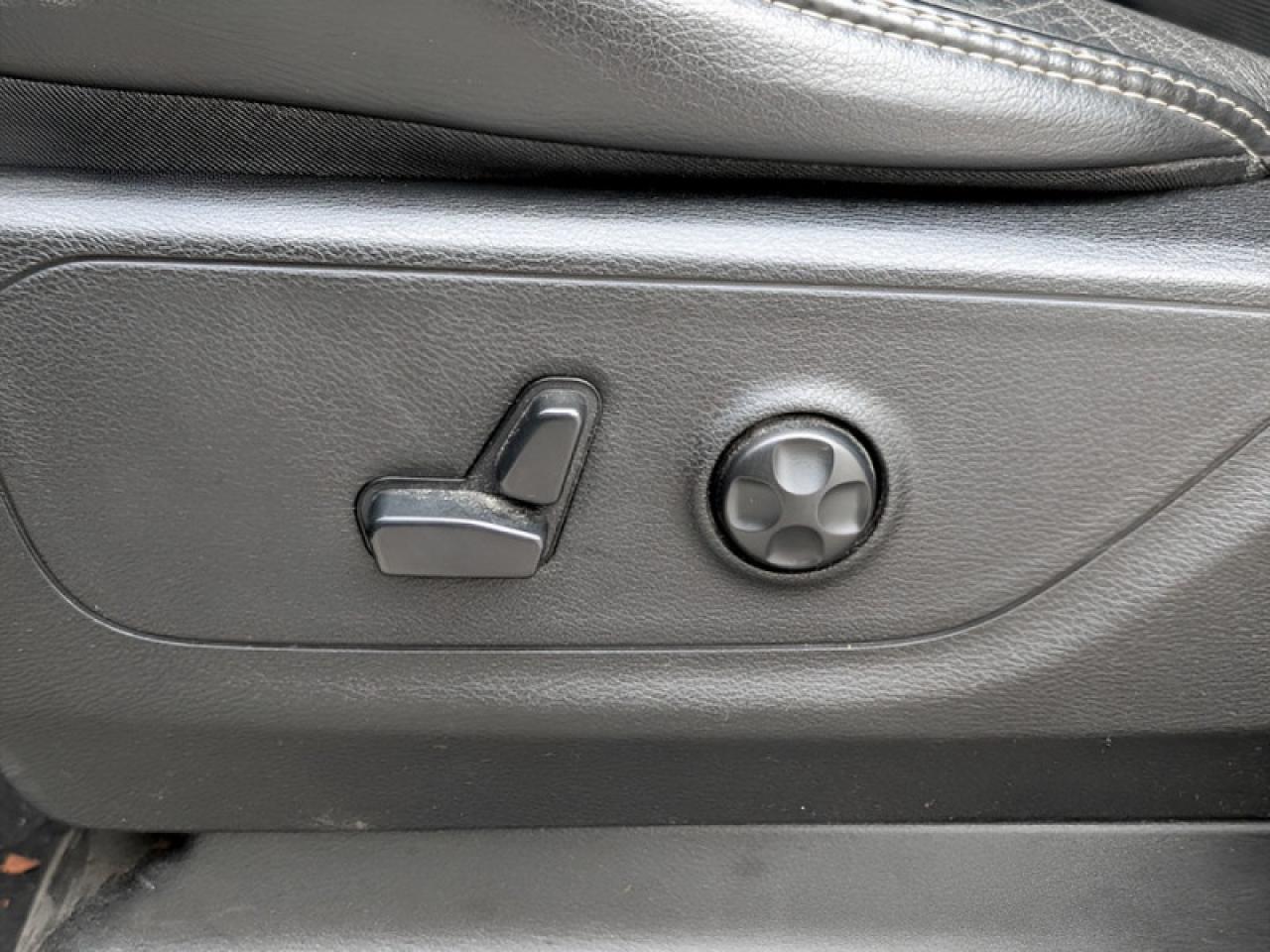 2019 RAM 1500 Sport  **16 SERVICE RECORDS - CLEAN CARFAX** Photo