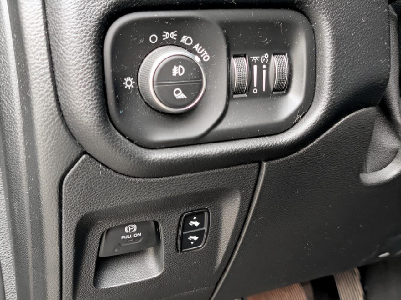 2019 RAM 1500 Sport  **16 SERVICE RECORDS - CLEAN CARFAX** Photo