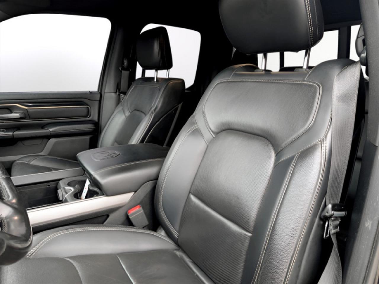 2019 RAM 1500 Sport  **16 SERVICE RECORDS - CLEAN CARFAX** Photo