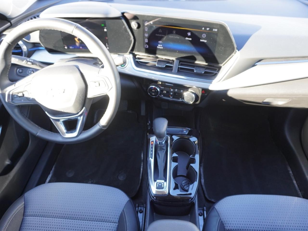 2025 Chevrolet Trax LT  - Heated Seats -  Remote Start Photo