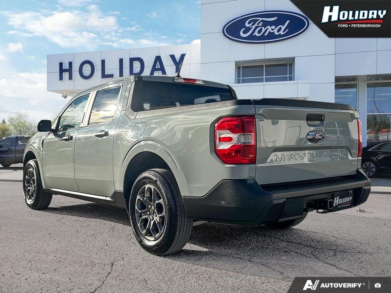 2022 Ford Maverick XLT Photo