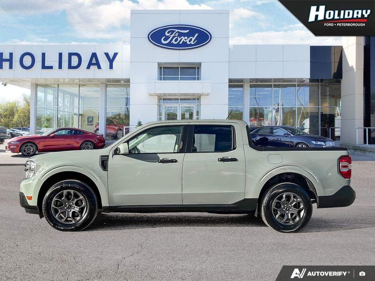 2022 Ford Maverick XLT Photo