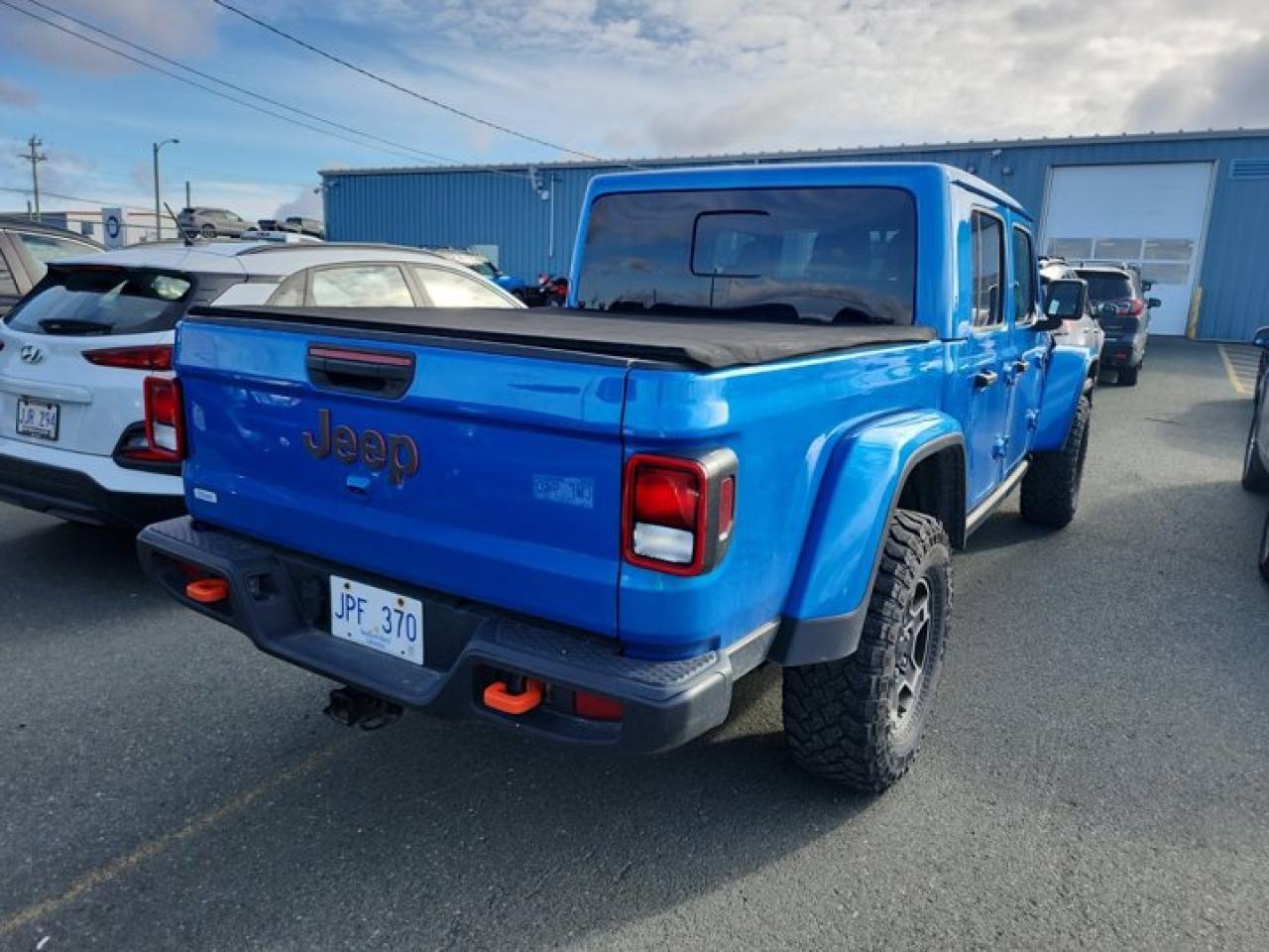 2022 Jeep Gladiator Mojave | Leather | Tow Pkg | Heated Wheel + Seats | Spray-in Liner | Body Colour Hardtop and More ! Photo2