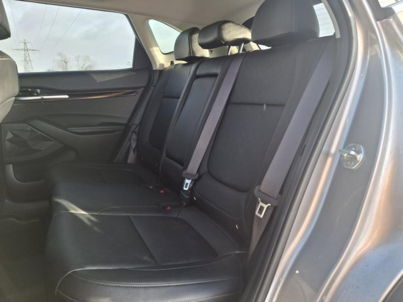 2022 Kia Seltos EX AWD | Leather | Sunroof | Heated Wheel + Seats | CarPlay + Android | BSM | Rear Camera and More ! Photo