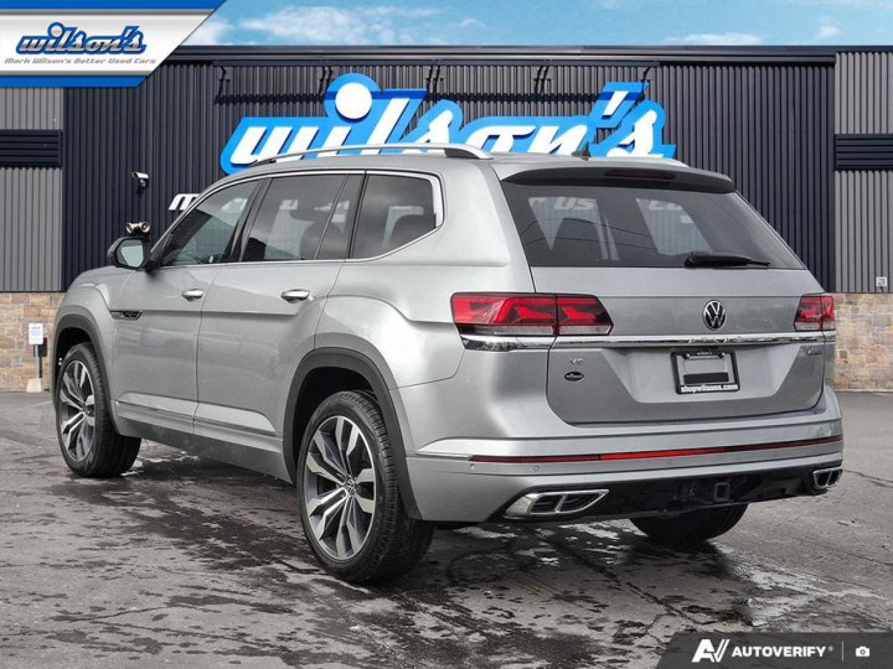 2023 Volkswagen Atlas Execline 4Motion | V6 | R-Line | Leather | Pano Roof | Nav | 360 Camera | Adaptive Cruise and More ! Photo