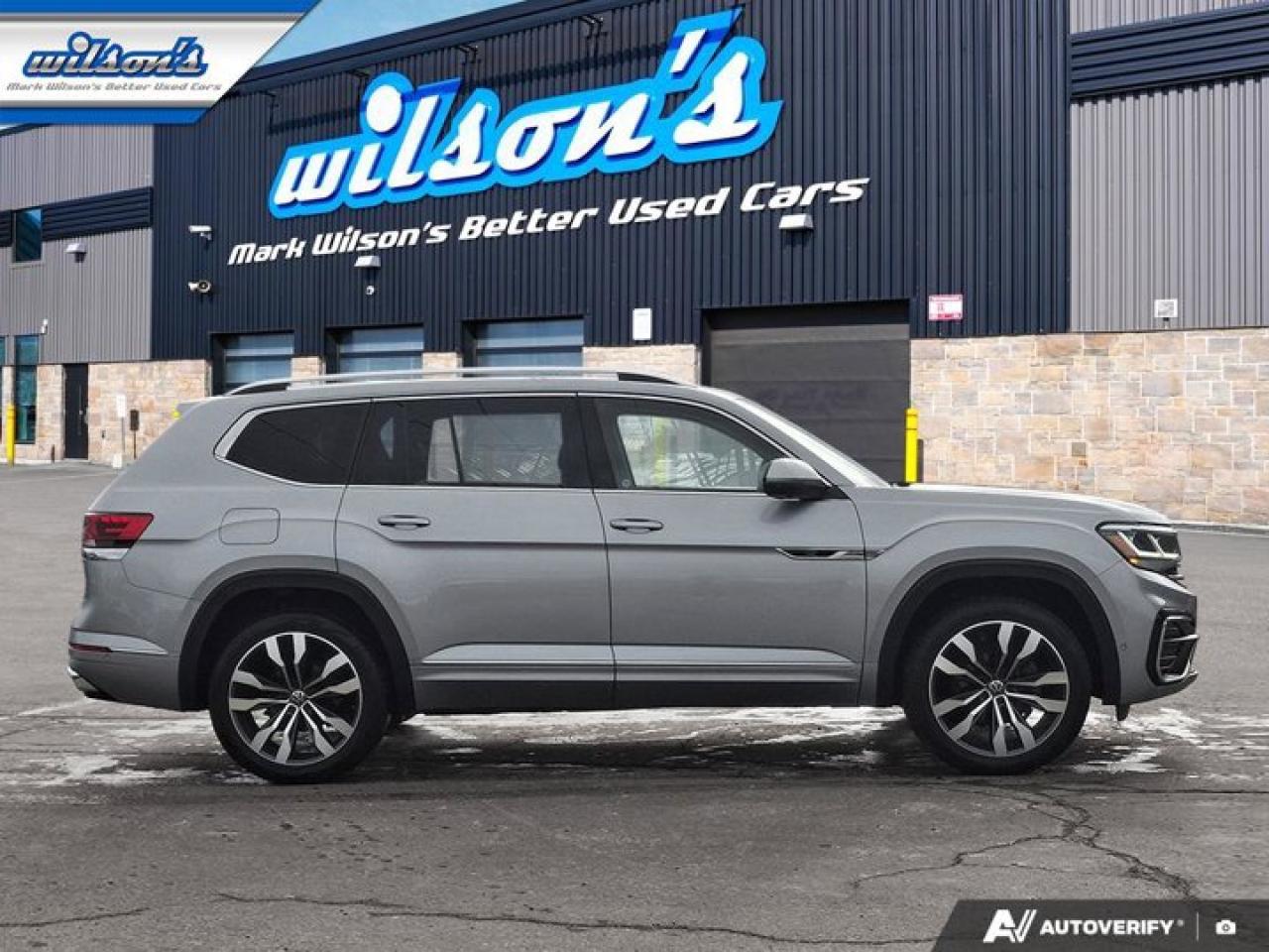 2023 Volkswagen Atlas Execline 4Motion | V6 | R-Line | Leather | Pano Roof | Nav | 360 Camera | Adaptive Cruise and More ! Photo