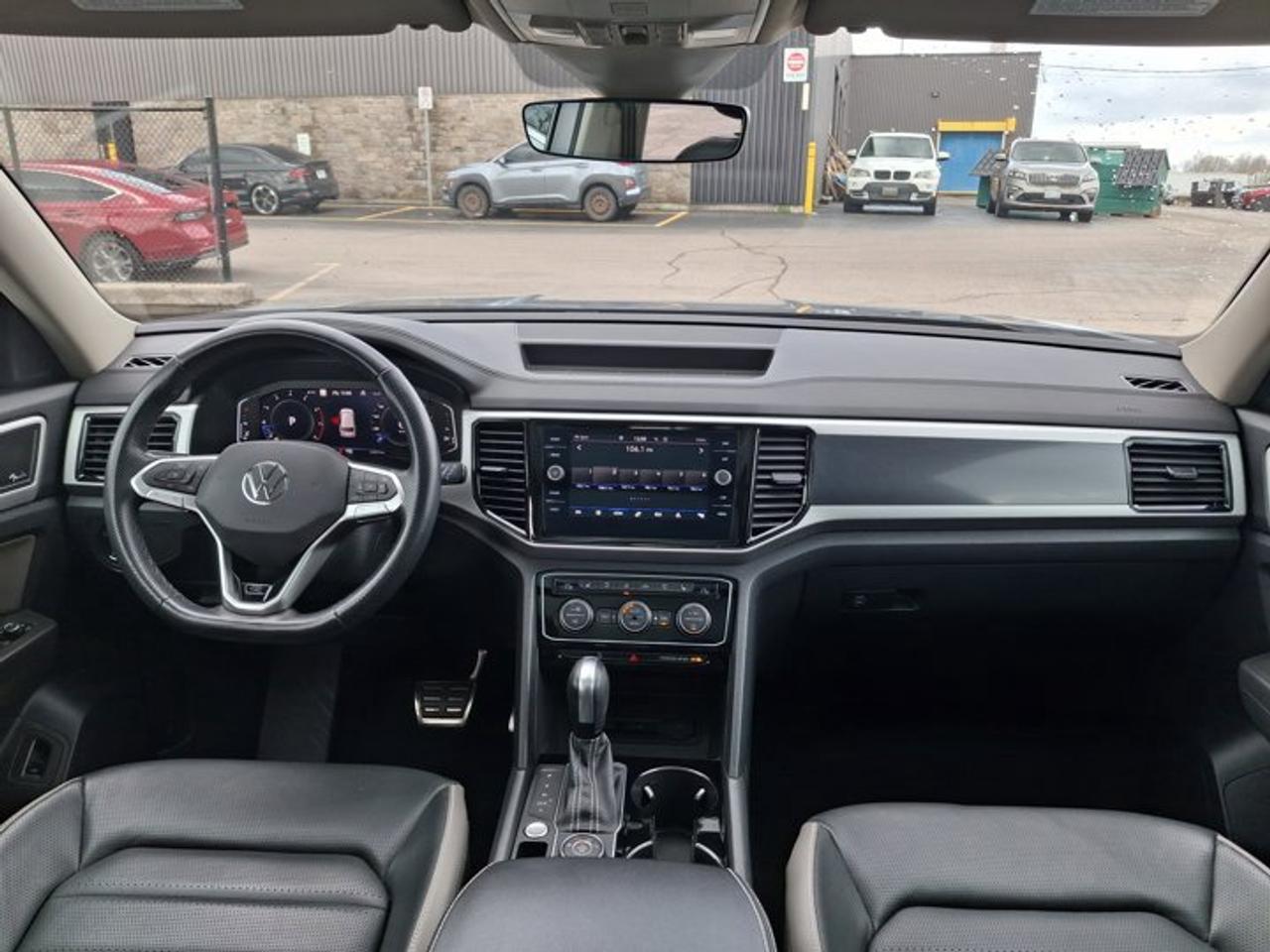 2023 Volkswagen Atlas Execline | R-Line | Leather | Pano Roof | Nav | 360 Camera | Adaptive Cruise and More ! Photo