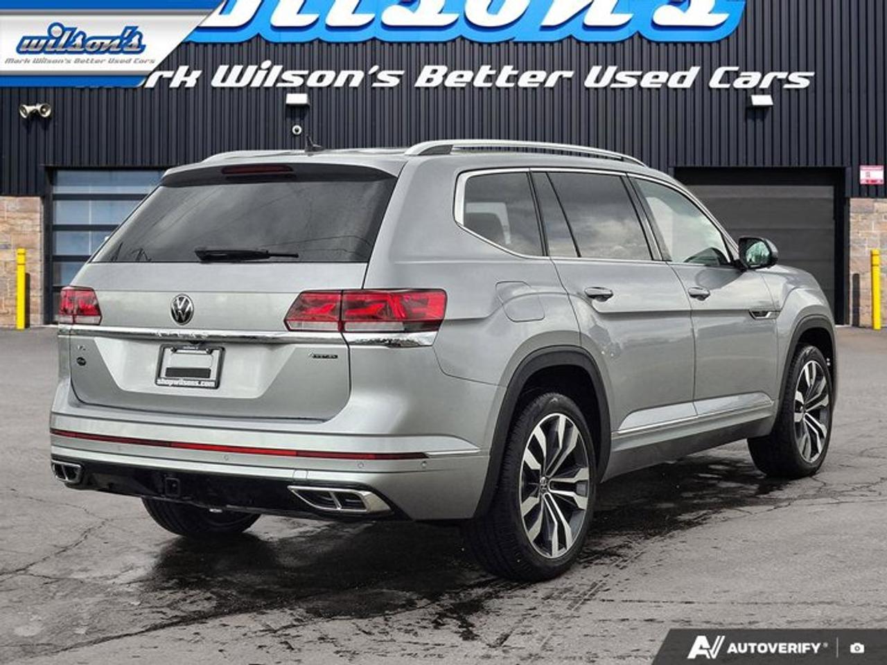 2023 Volkswagen Atlas Execline | R-Line | Leather | Pano Roof | Nav | 360 Camera | Adaptive Cruise and More ! Photo4