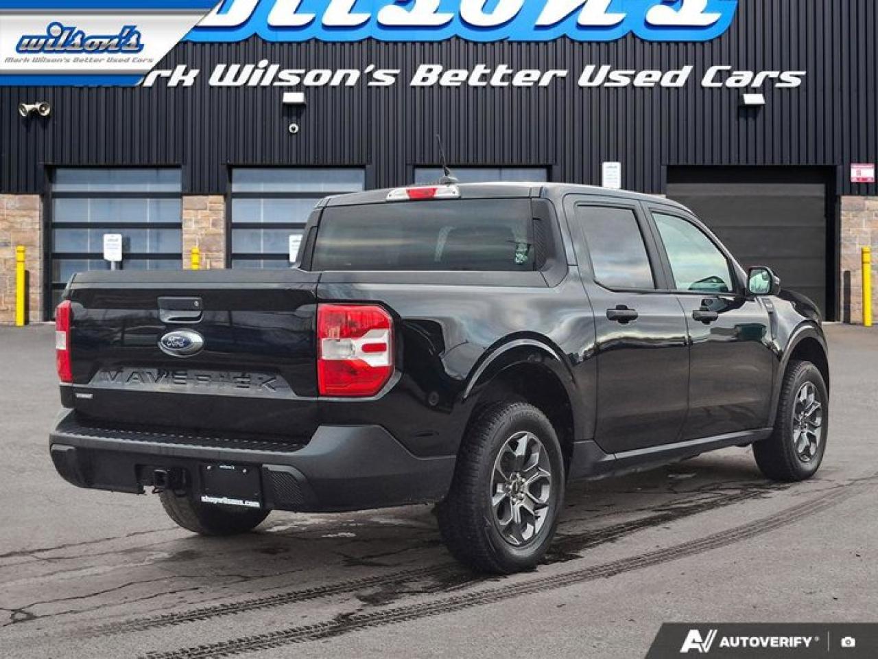 2024 Ford Maverick XLT Hybrid | Luxury Package | Heated Seats | Carplay + Android Auto | and Much More ! Photo4