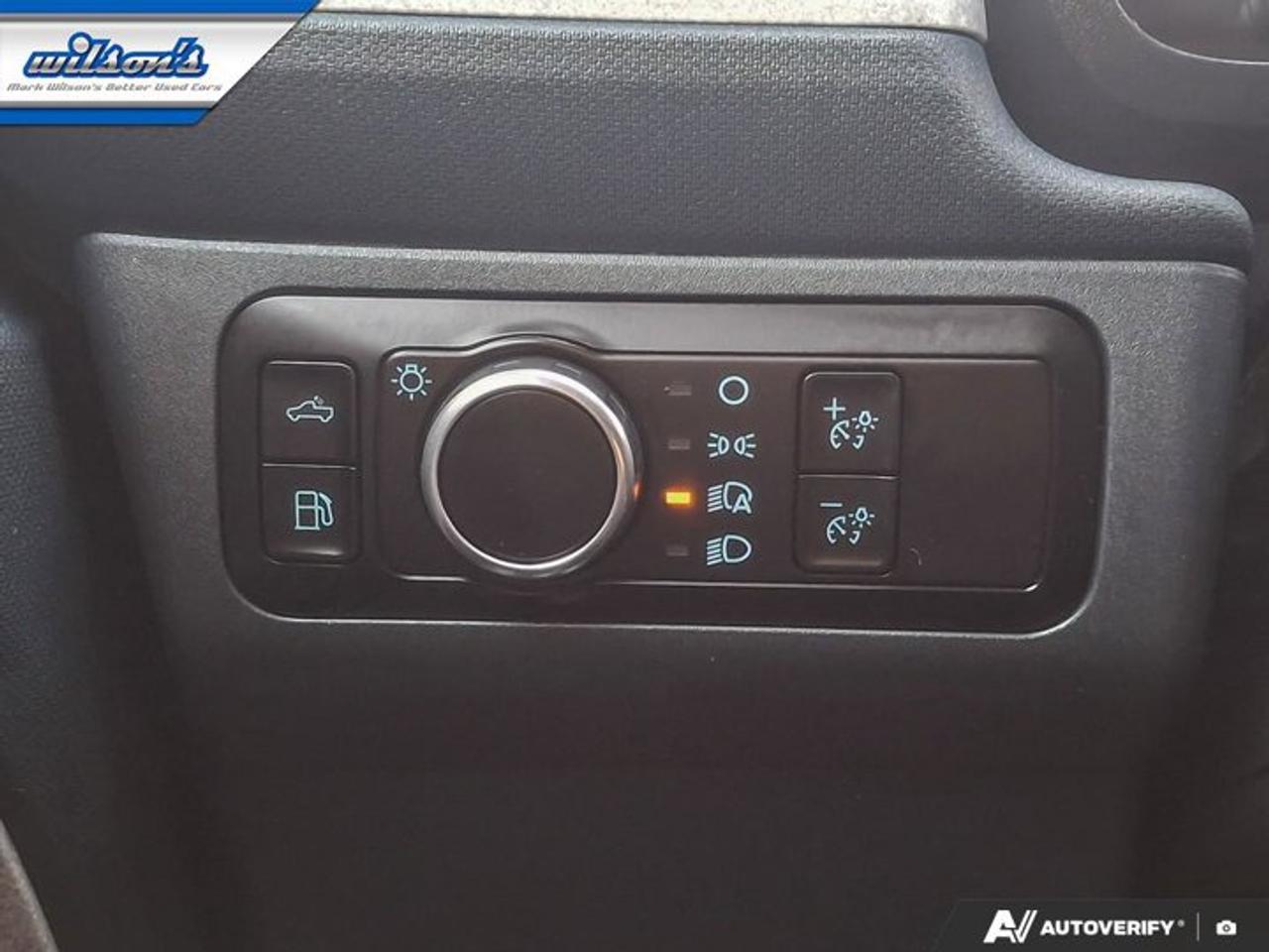 2024 Ford Maverick XLT Hybrid | Luxury Package | Heated Seats | Carplay + Android Auto | and Much More ! Photo