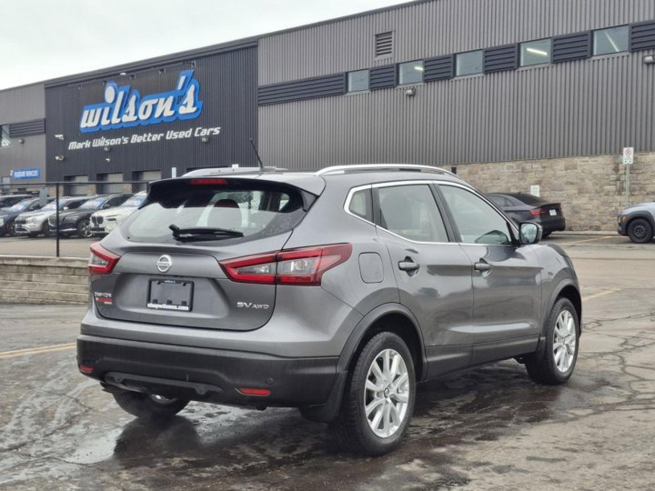 2023 Nissan Qashqai SV AWD | Sunroof | Heated Seats + Steering | CarPlay | Remote Start | Adaptive Cruise | Rear Cam | Photo