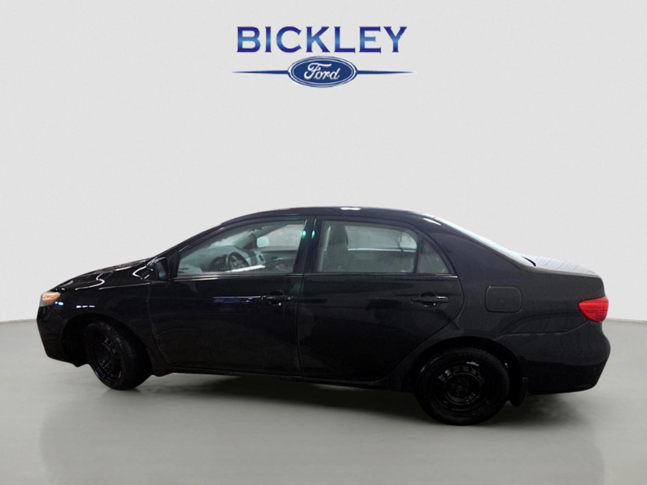 2011 Toyota Corolla S Photo4