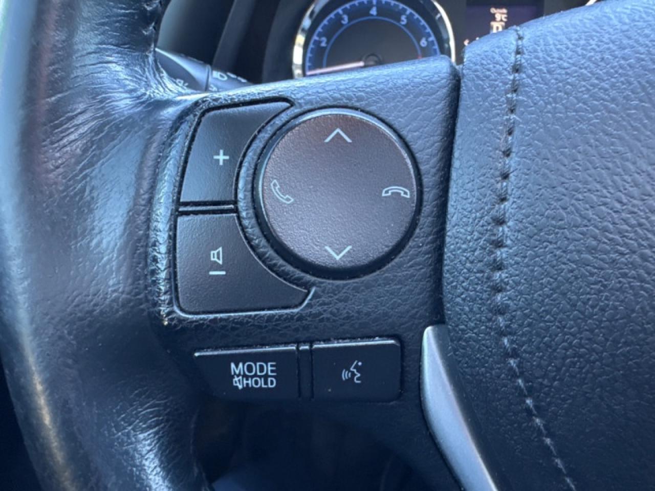 2018 Toyota Corolla SE  - Heated Seats -  Bluetooth Photo