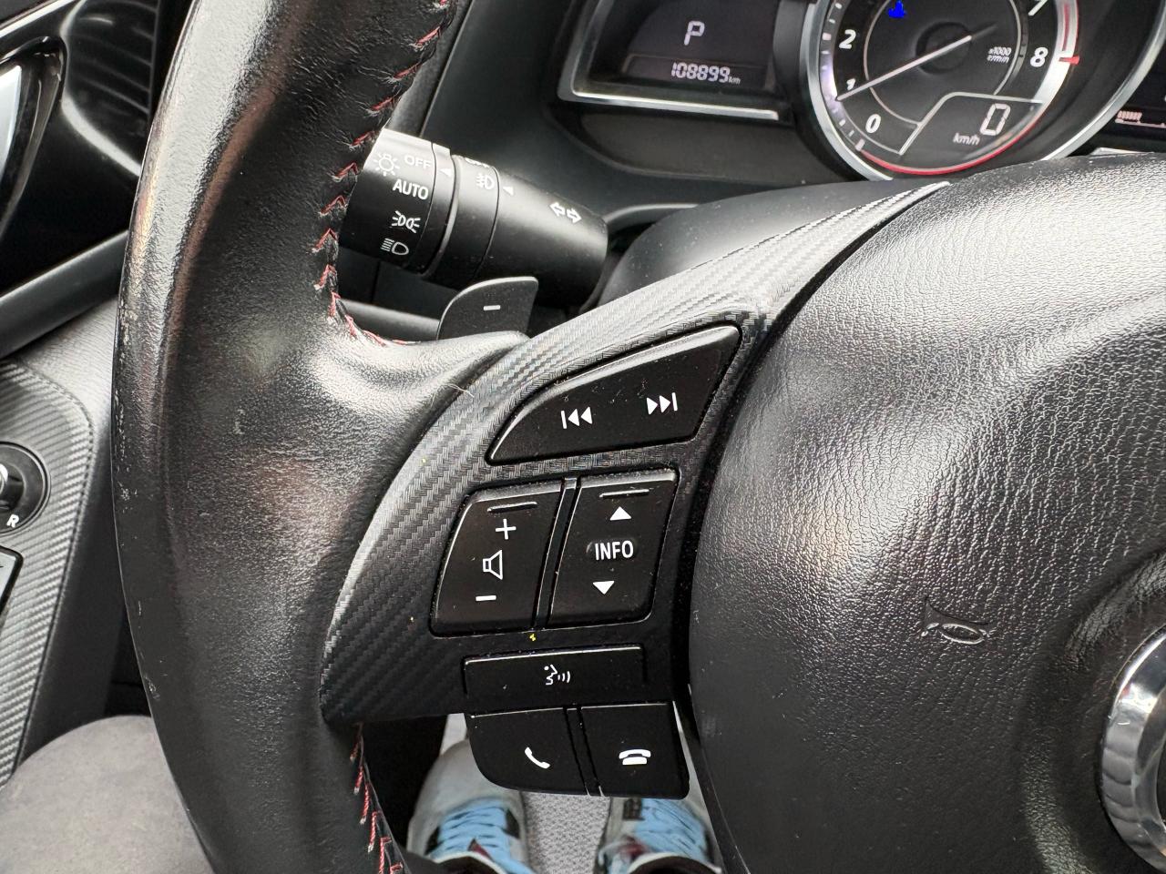 2016 Mazda MAZDA3 GT - Photo #13