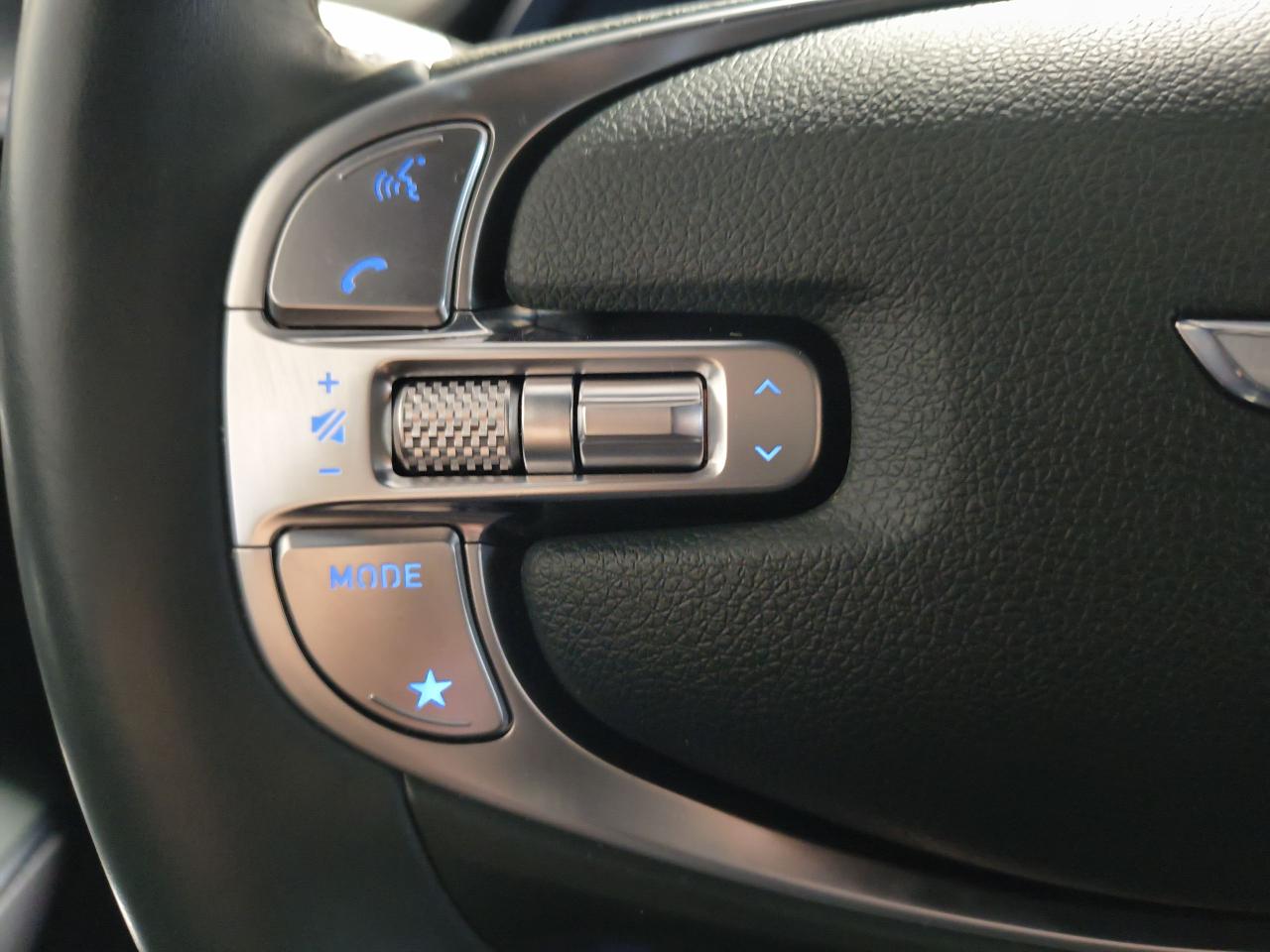 2022 Genesis GV70 2.5T Advanced Plus Photo0