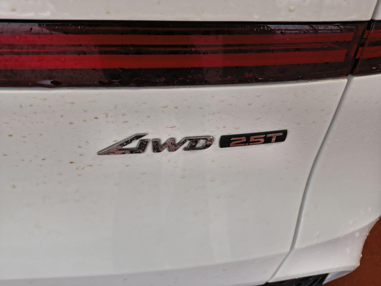 2022 Genesis GV70 2.5T Advanced Plus Photo0