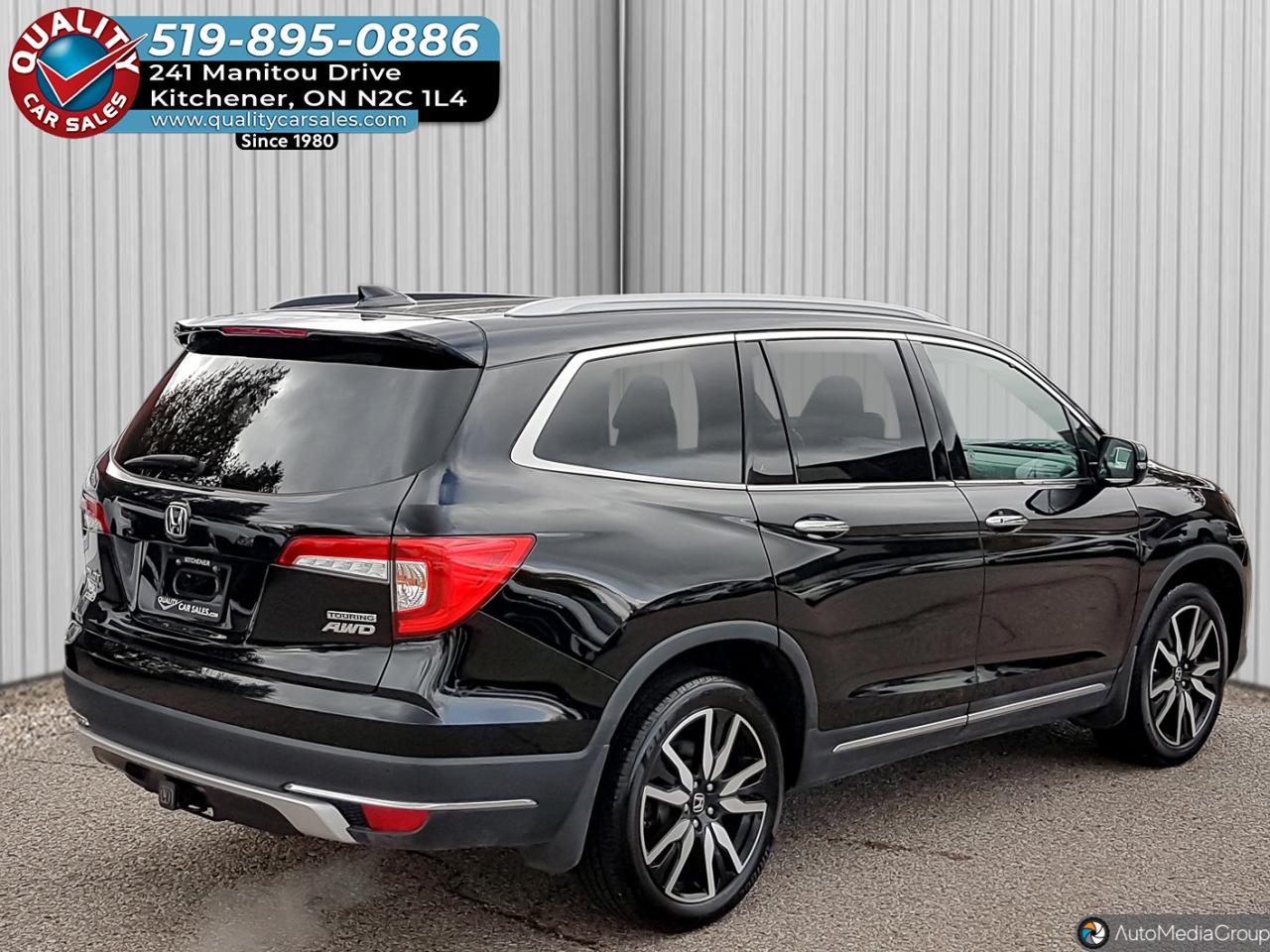 2021 Honda Pilot Touring *LEATHER-SUNROOF-NAVIGATION-DVD PLAYER* Photo3