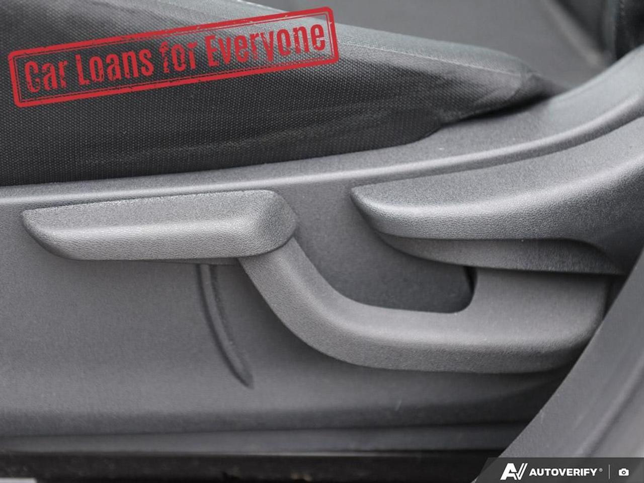 2019 Nissan Kicks S Photo