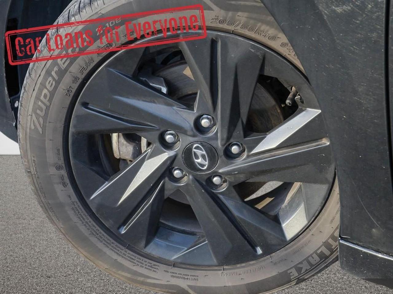 2022 Hyundai Elantra Preferred