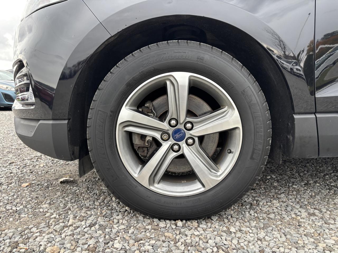 2019 Ford Edge SEL AWD Photo