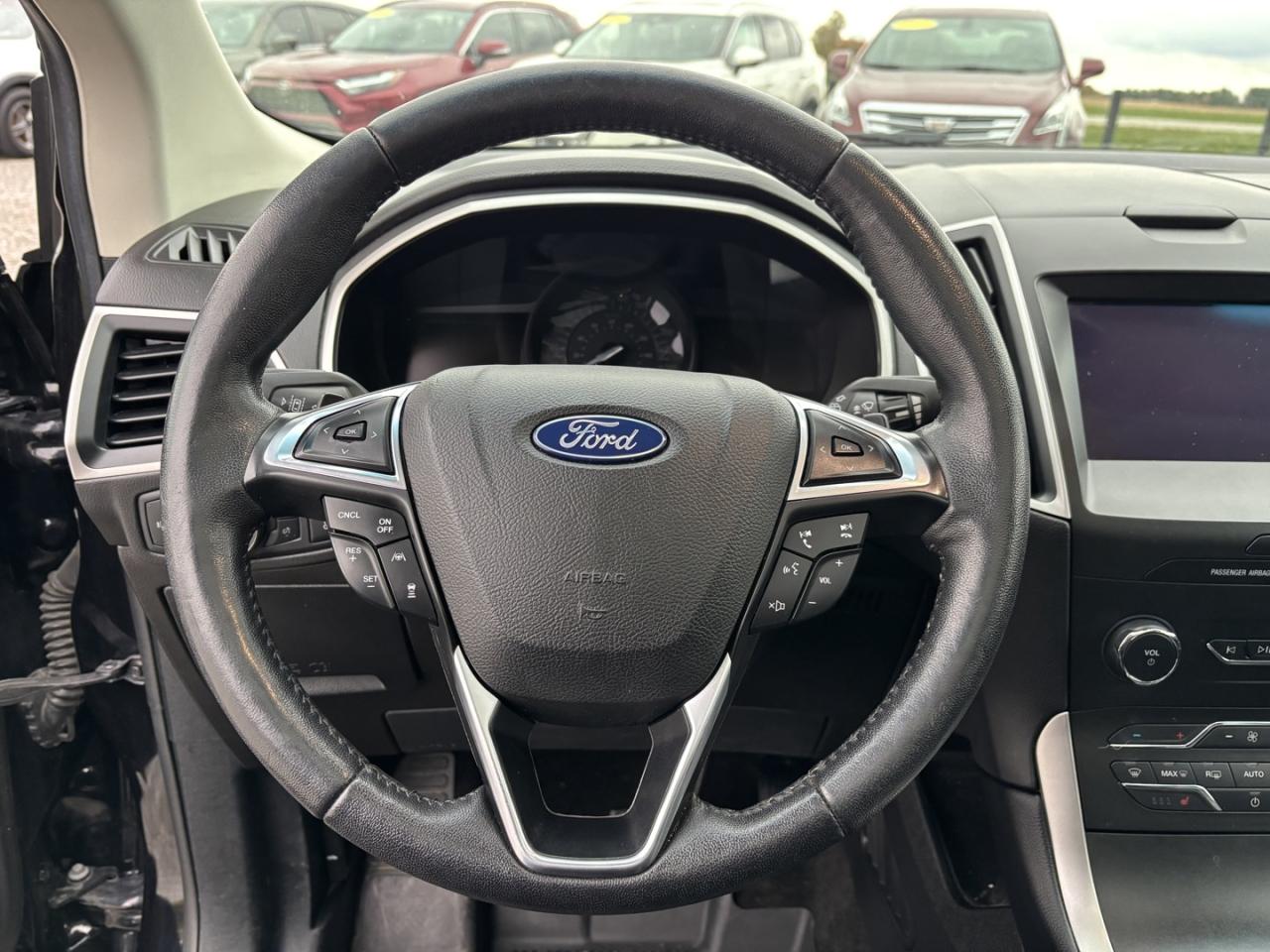 2019 Ford Edge SEL AWD Photo