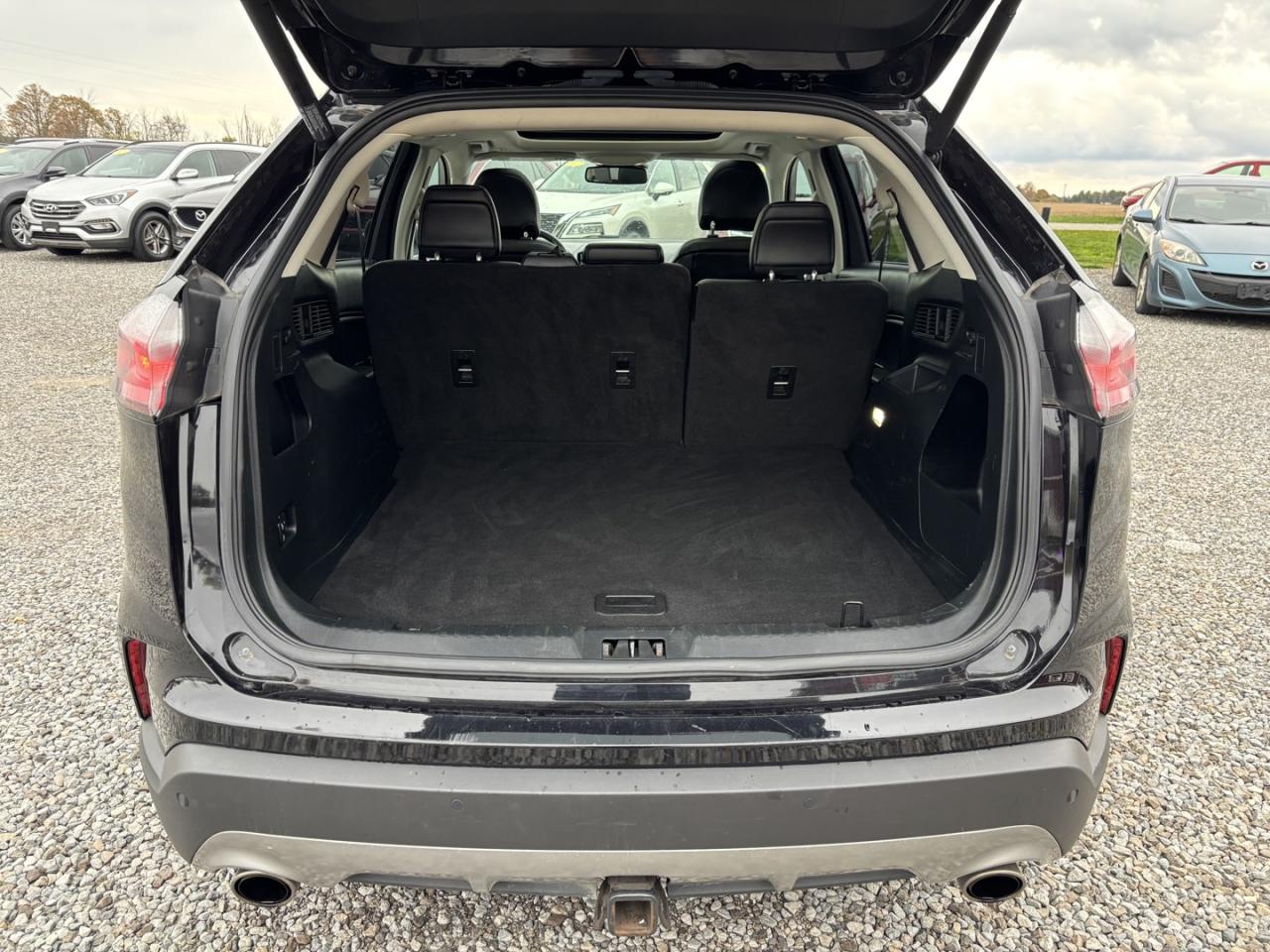 2019 Ford Edge SEL AWD Photo