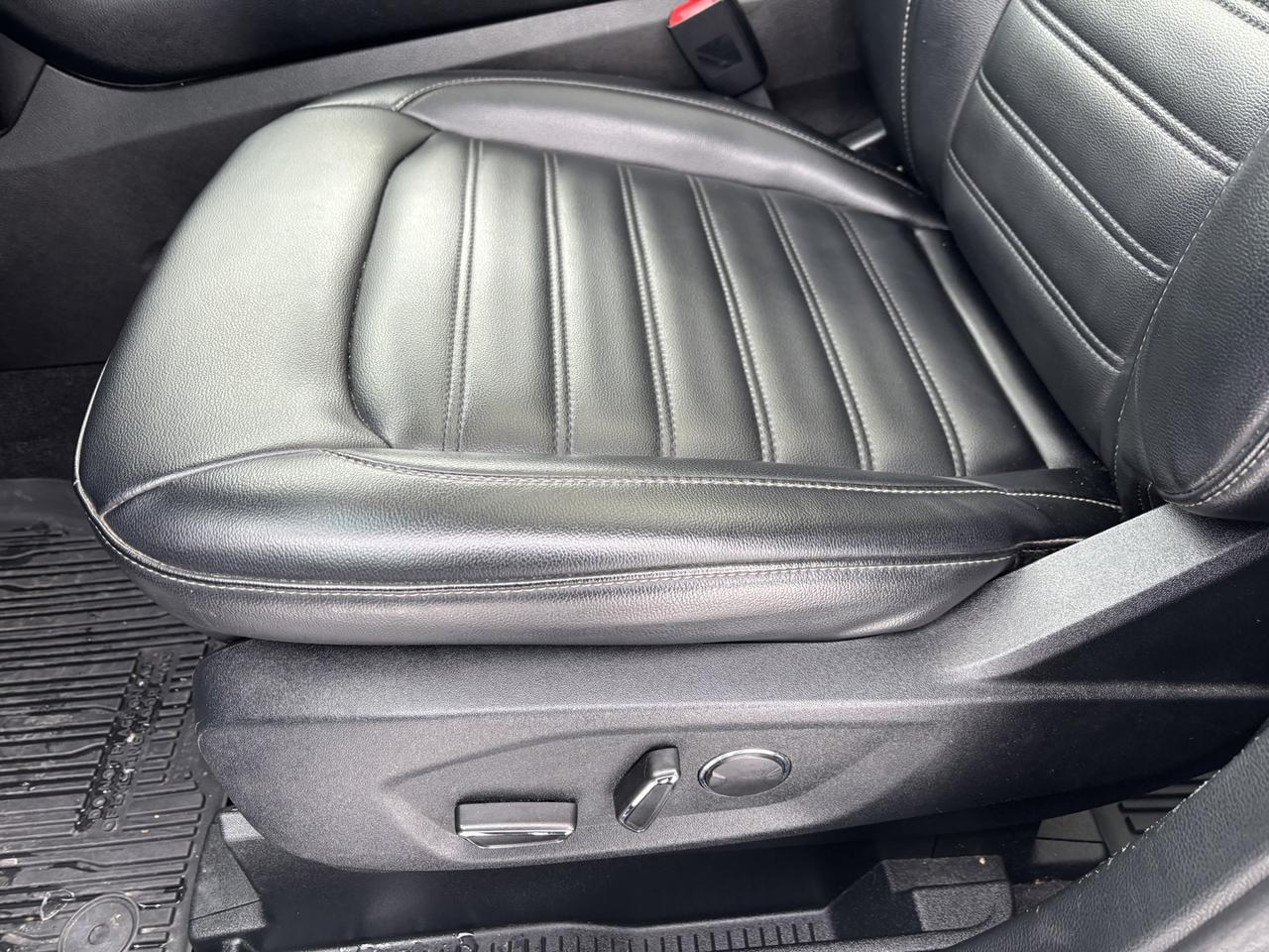 2019 Ford Edge SEL ~NO ACCIDENTS~LEATHER~AWD~ Photo