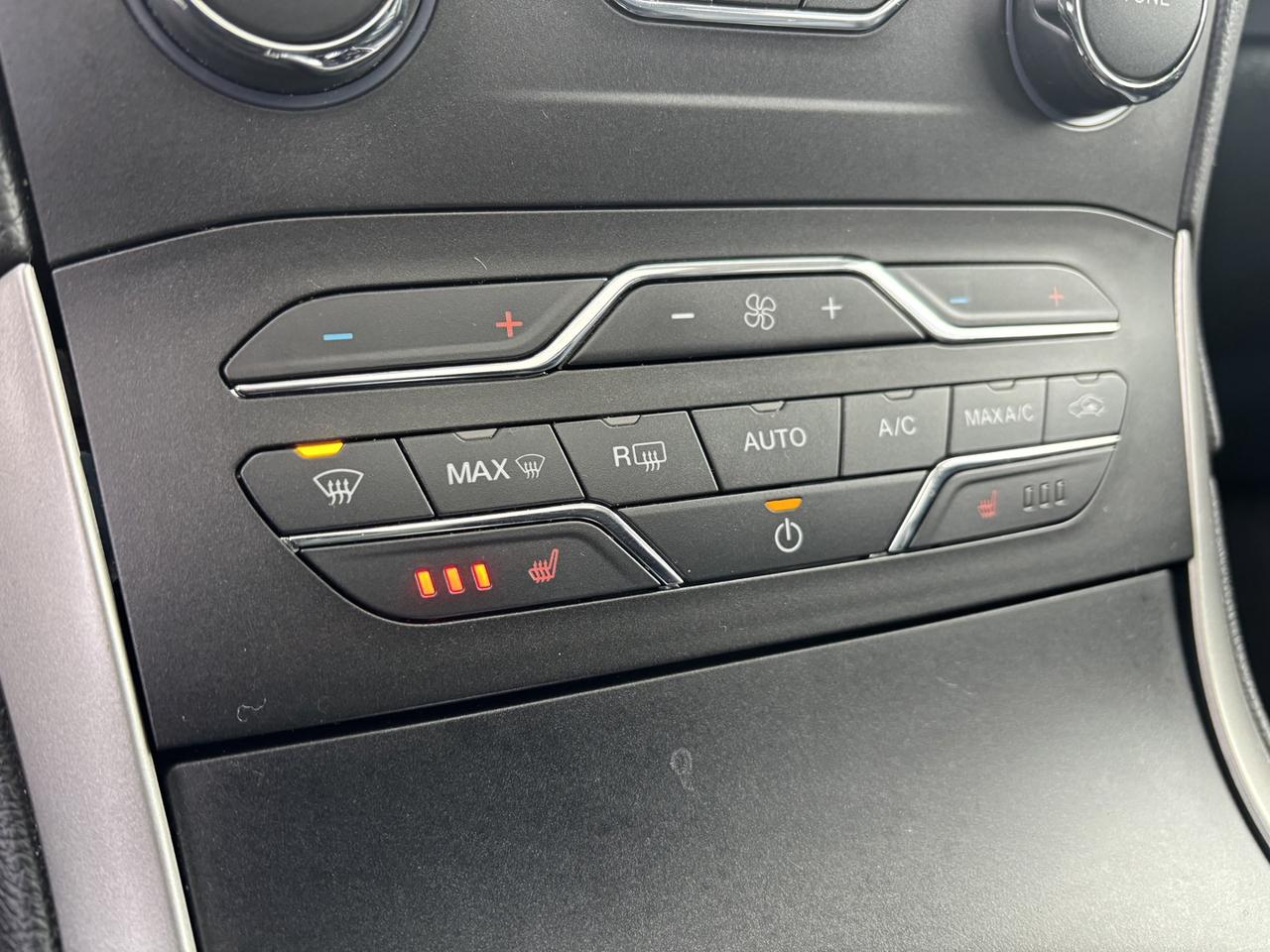 2019 Ford Edge SEL ~NO ACCIDENTS~LEATHER~AWD~ Photo