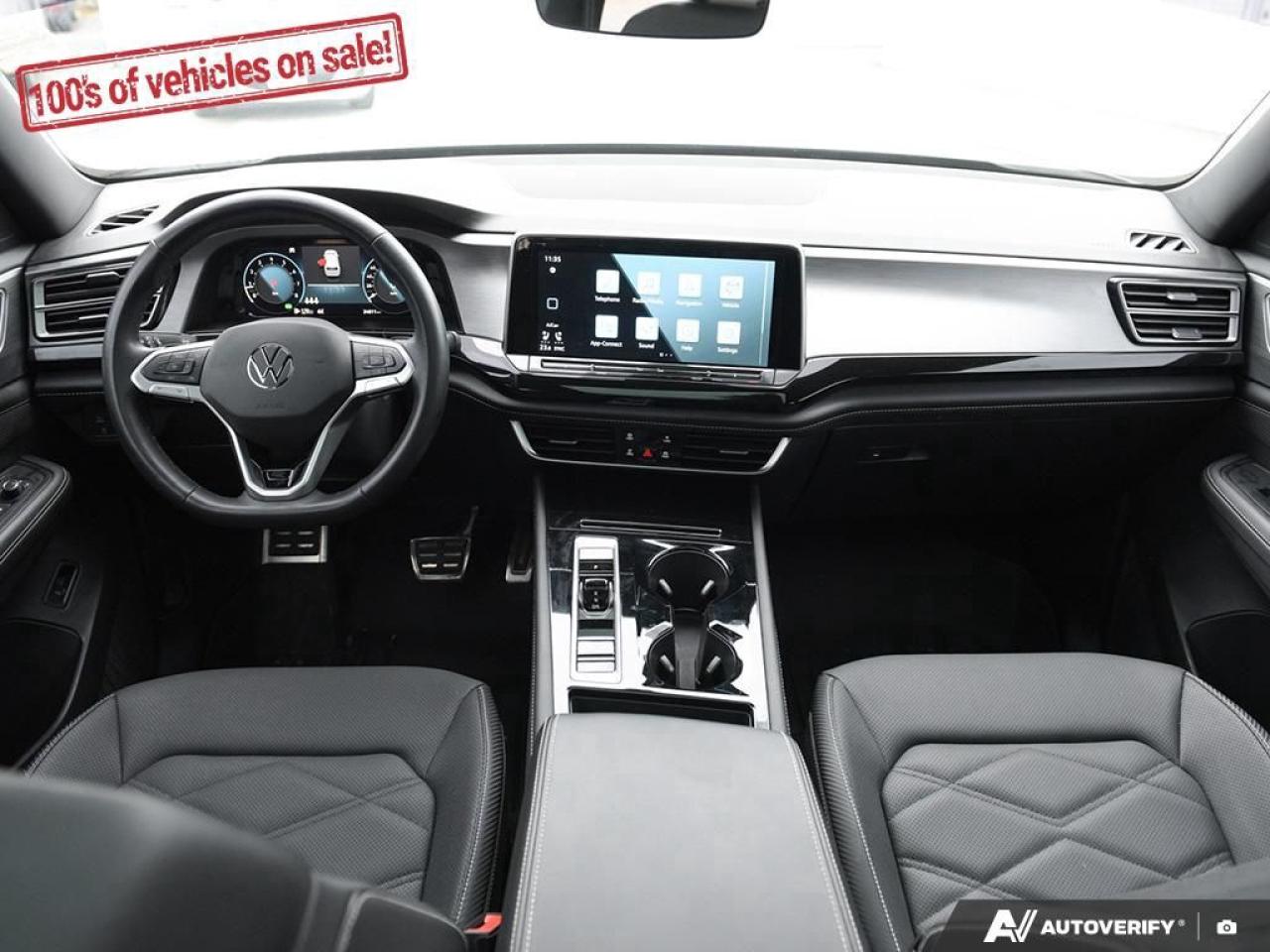 2025 Volkswagen Atlas Cross Sport Comfortline R-Line Black Edition Photo