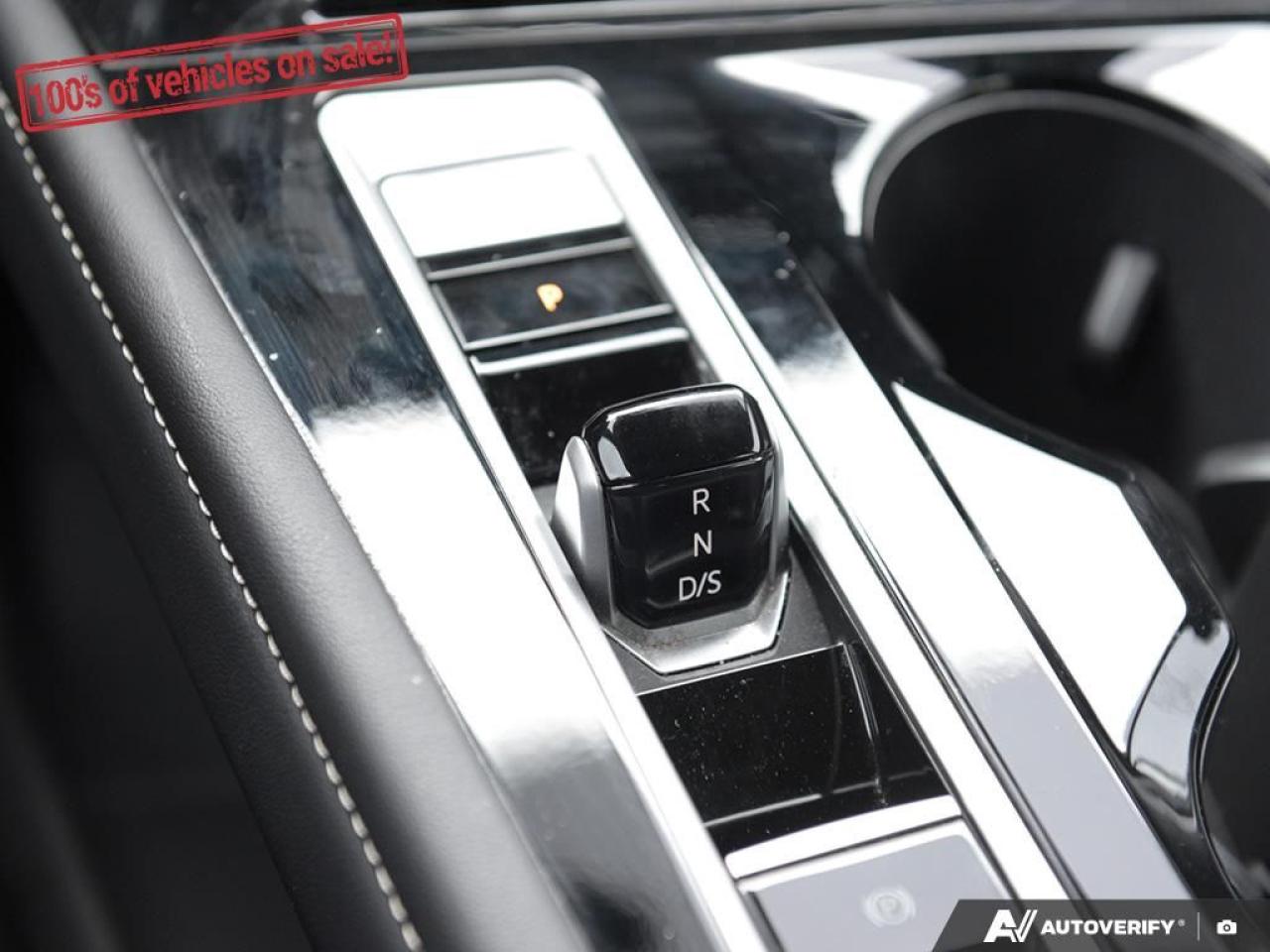 2025 Volkswagen Atlas Cross Sport Comfortline R-Line Black Edition Photo