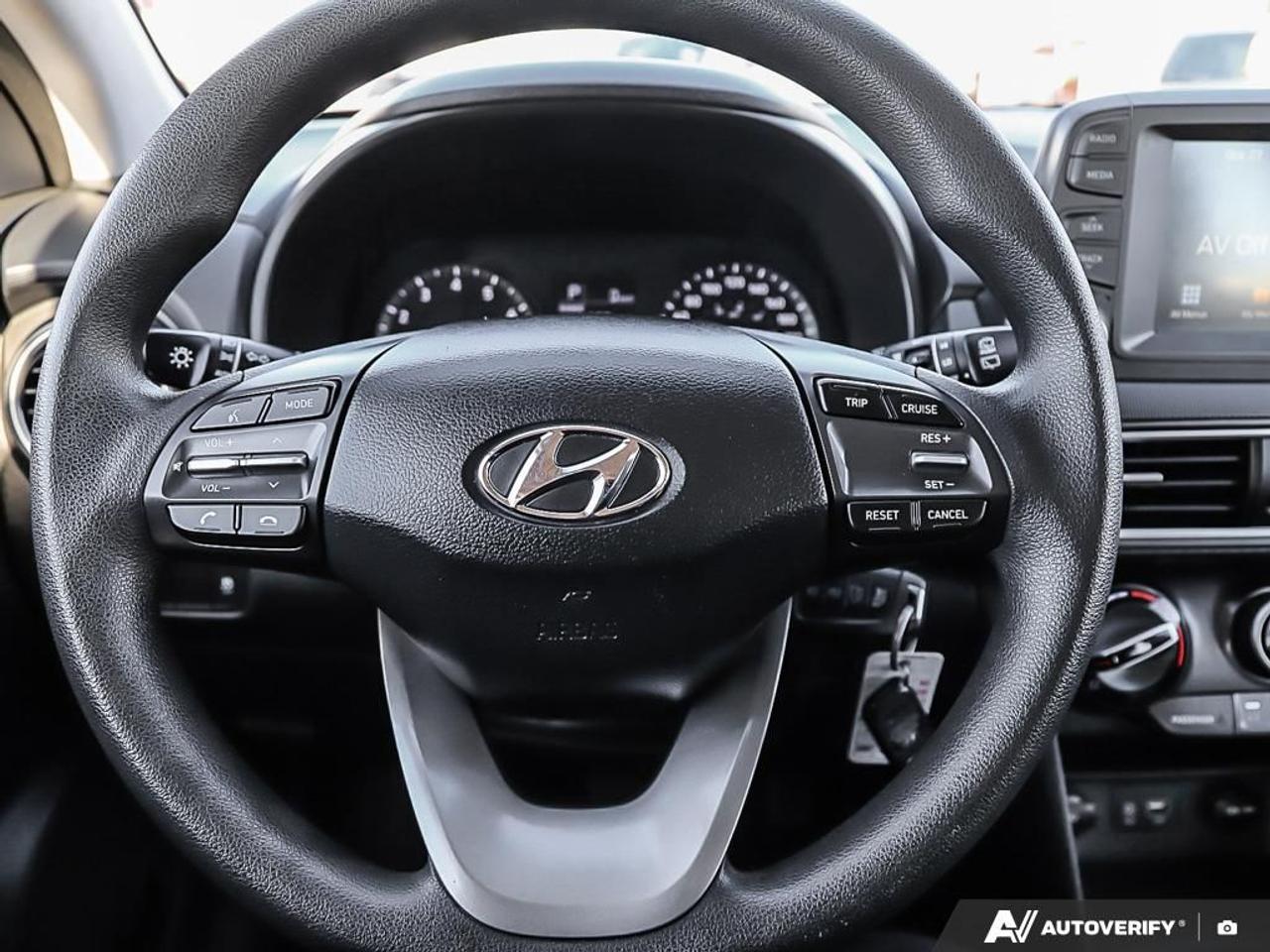 2020 Hyundai KONA Essential, AWD, R/V CAM, HEATED SEATS, B.TOOTH Photo