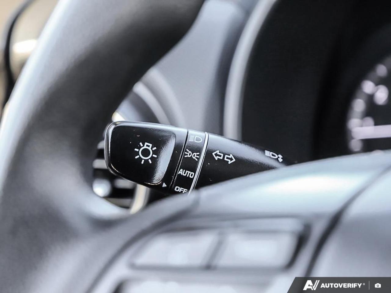 2020 Hyundai KONA Essential, AWD, R/V CAM, HEATED SEATS, B.TOOTH Photo