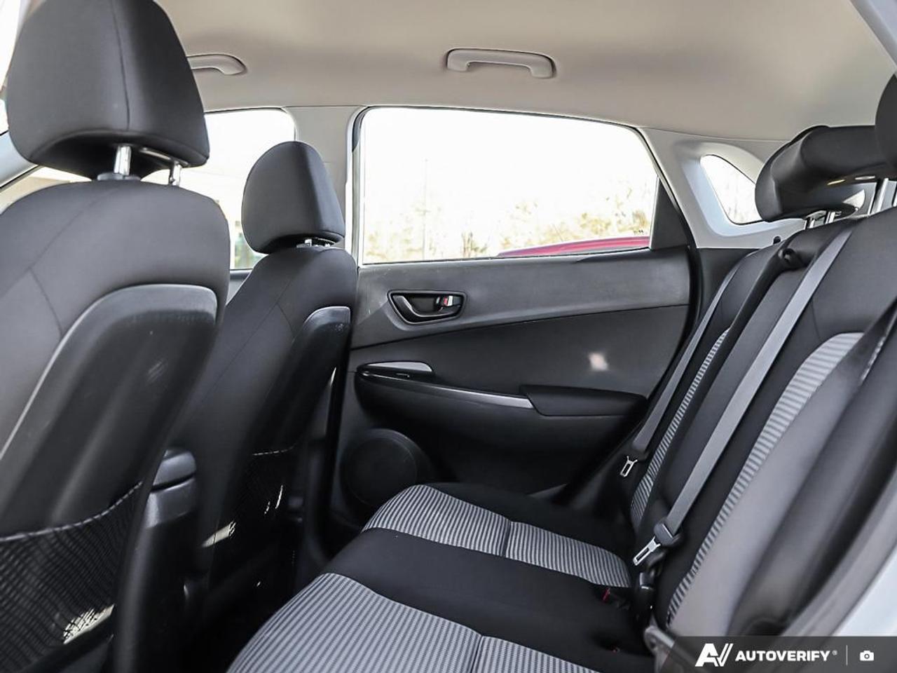 2020 Hyundai KONA Essential, AWD, R/V CAM, HEATED SEATS, B.TOOTH Photo