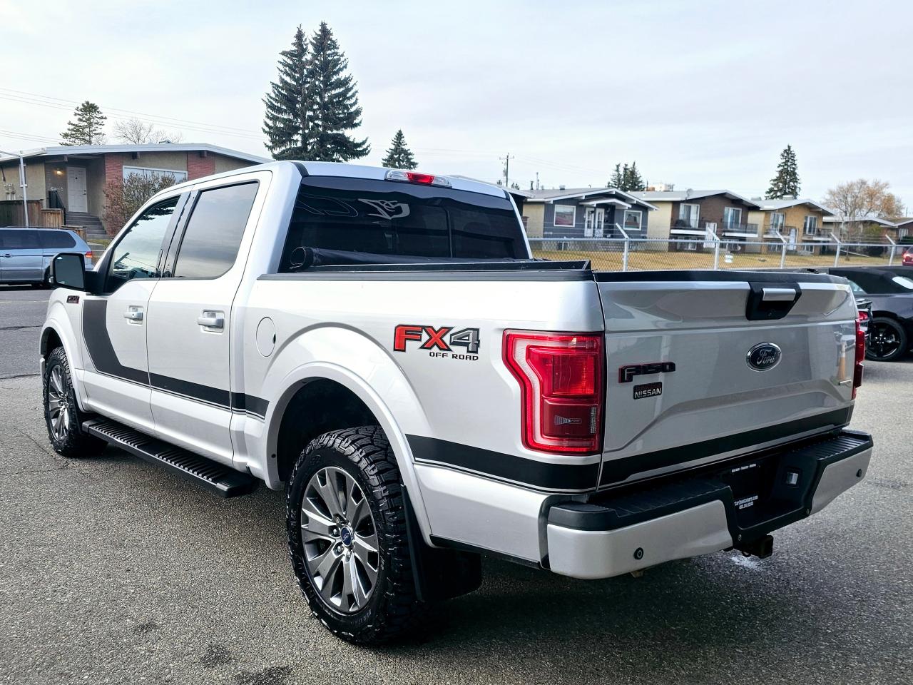 2016 Ford F-150 FX4 | 5.0L V8 | One Owner | Clean Title - Photo #6