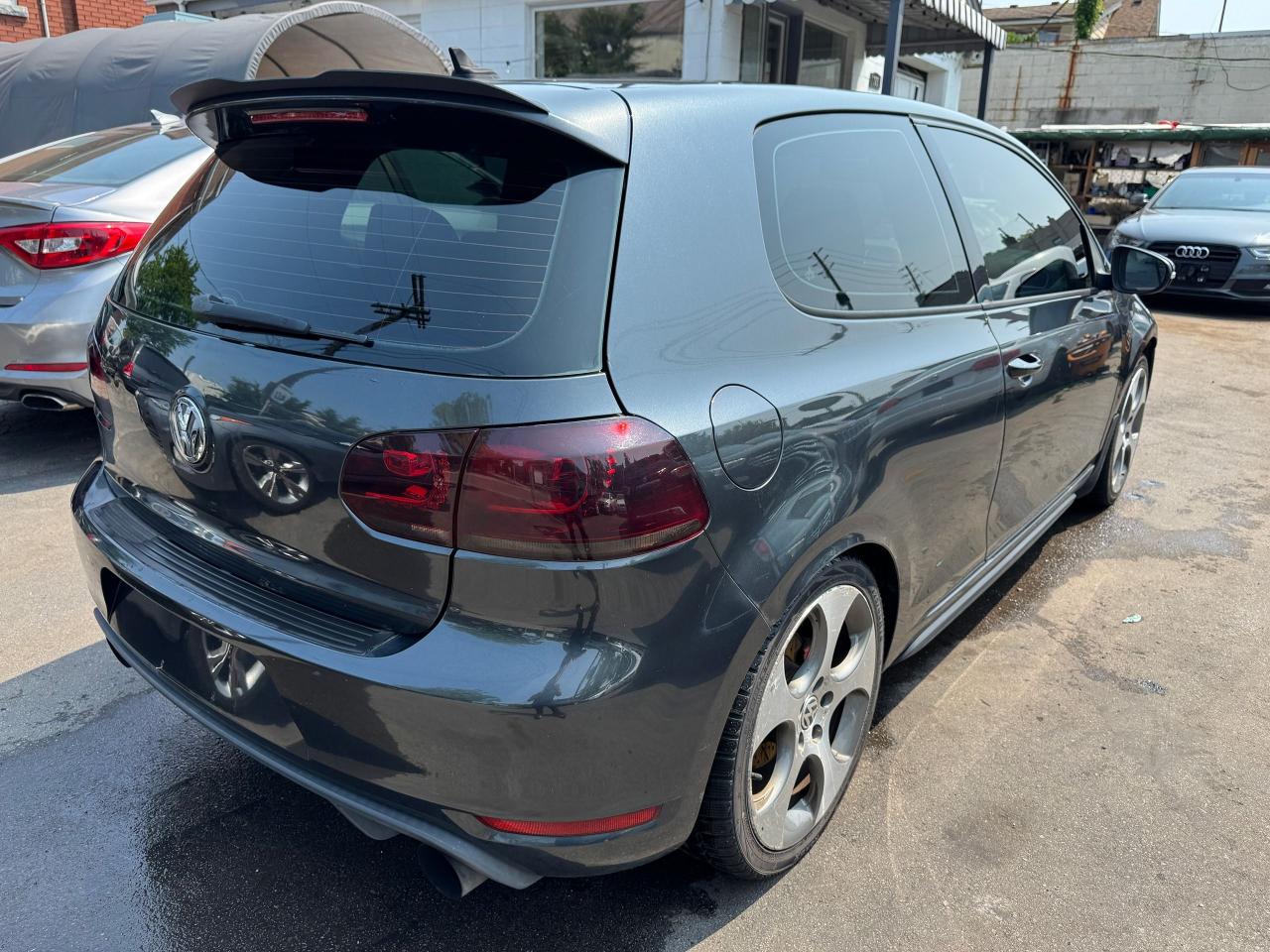 2011 Volkswagen Golf GTI | 6 SPEED MANUAL | CERTIFIED - Photo #5