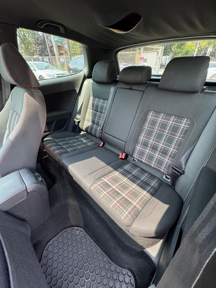 2011 Volkswagen Golf GTI | 6 SPEED MANUAL | CERTIFIED Photo