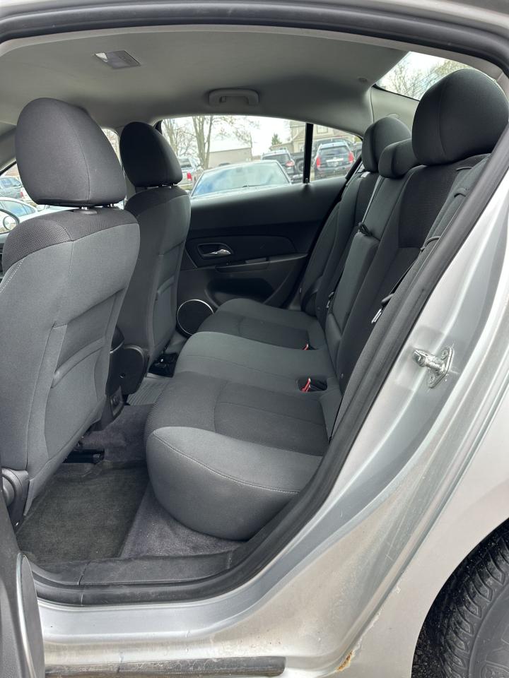 2011 Chevrolet Cruze LT Turbo w/1SA - Photo #8