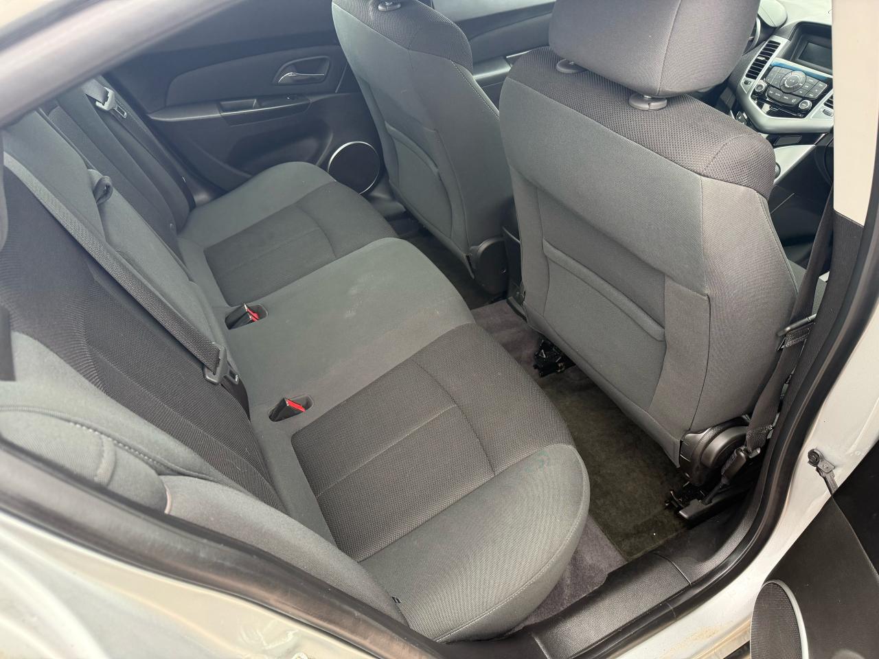 2011 Chevrolet Cruze LT Turbo w/1SA - Photo #12