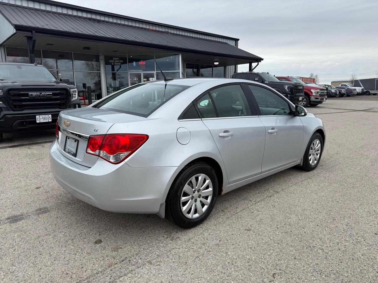 2011 Chevrolet Cruze LT Turbo w/1SA Photo3