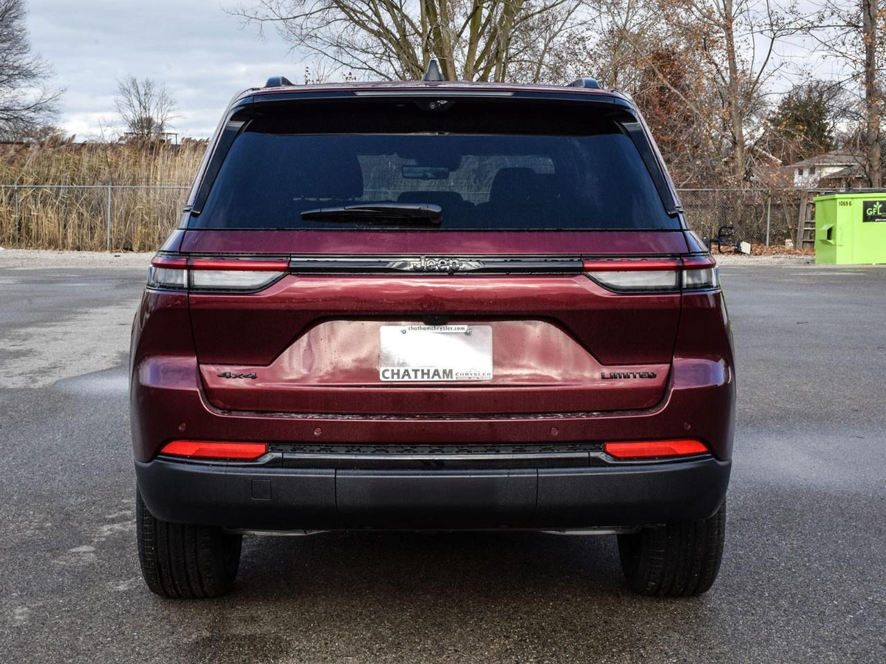 2025 Jeep Grand Cherokee LIMITED 4X4 Photo