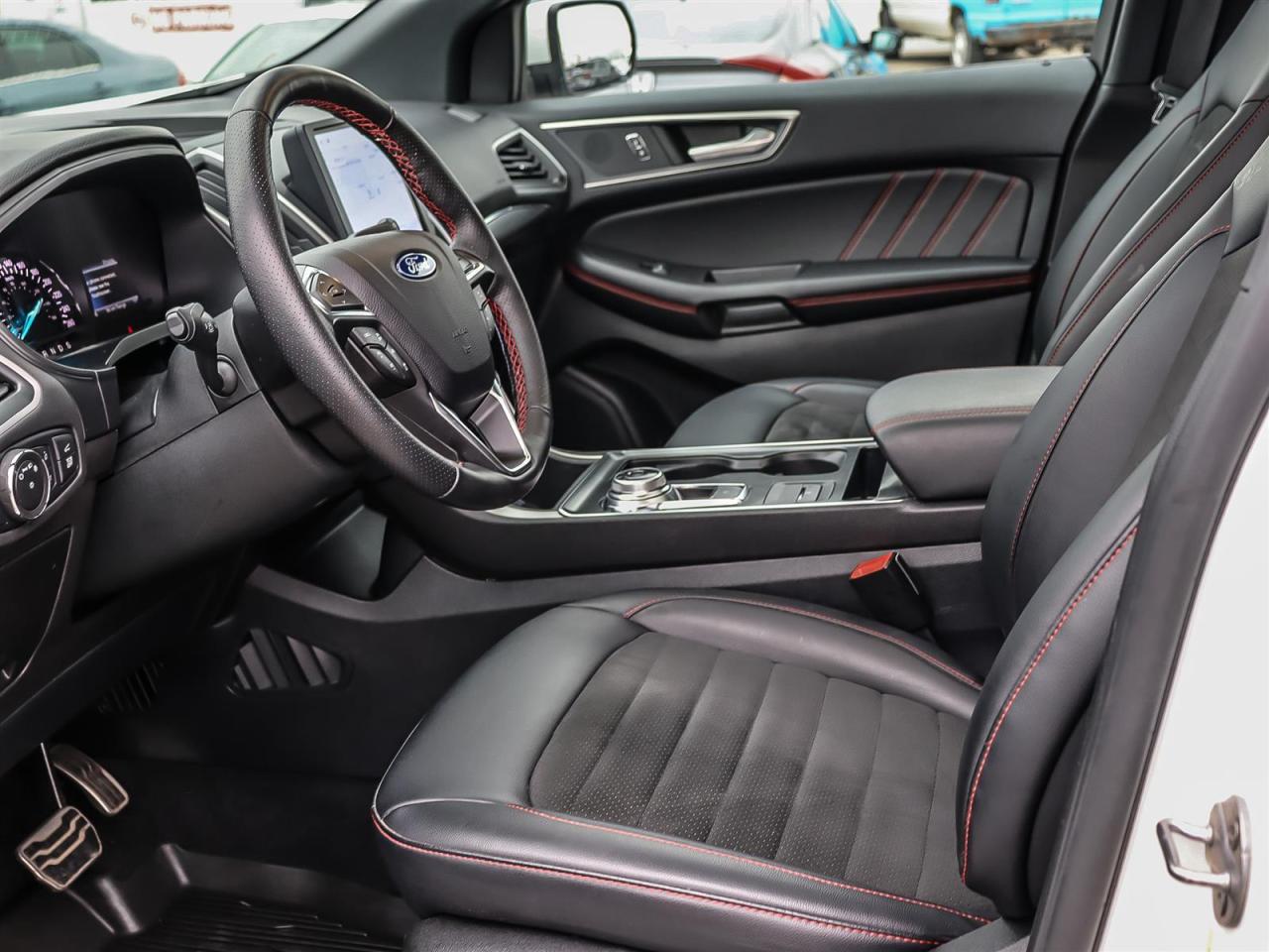 2022 Ford Edge ST Line Photo