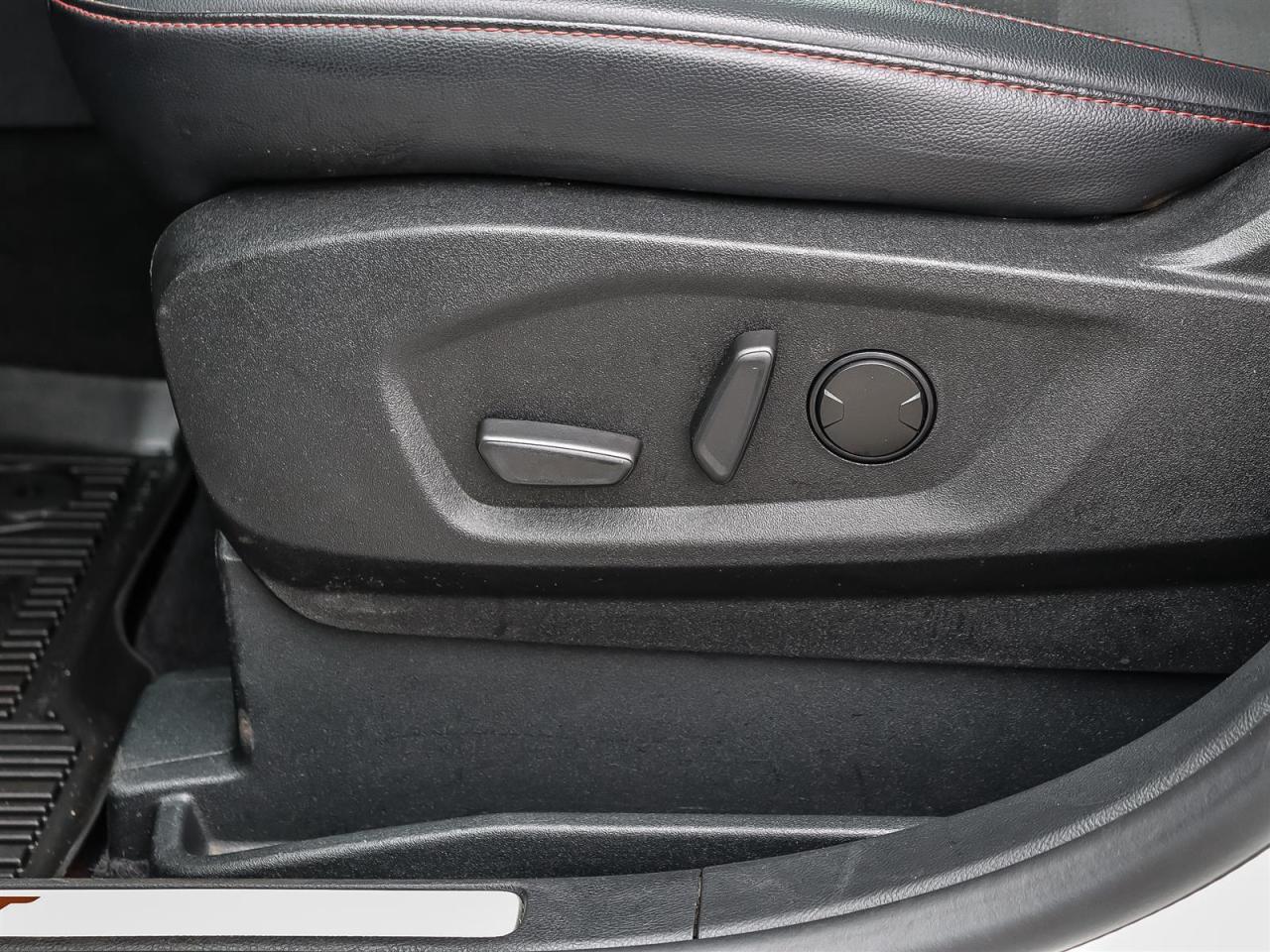 2022 Ford Edge ST Line Photo