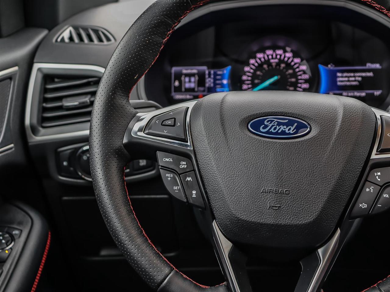 2022 Ford Edge ST Line Photo