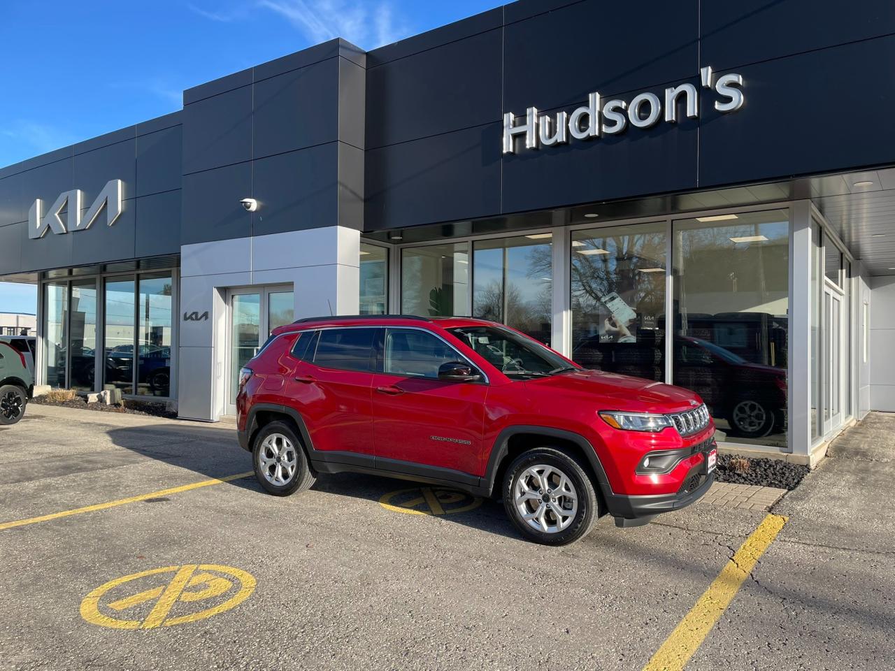 2025 Jeep Compass North One Owner | Sunroof | Navigation | 18" Wheels Photo0
