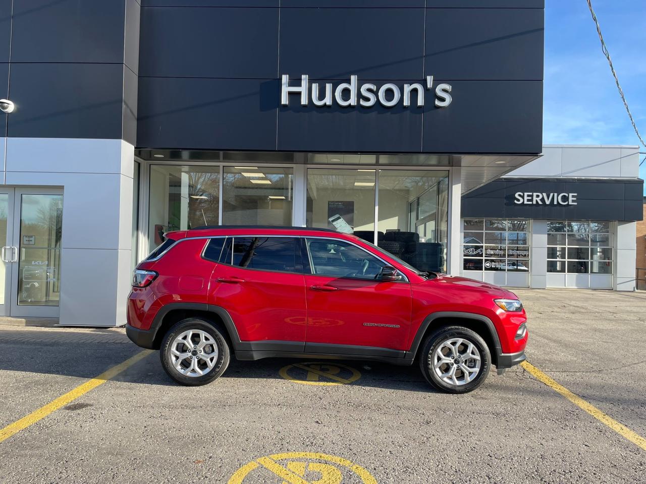 2025 Jeep Compass North One Owner | Sunroof | Navigation | 18" Wheels Photo4