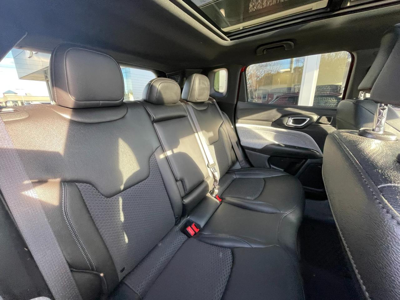 2025 Jeep Compass North One Owner | Sunroof | Navigation | 18" Wheels Photo